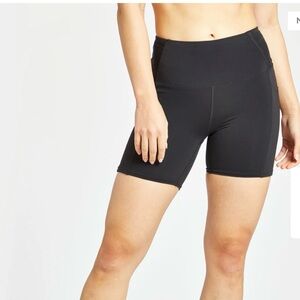 NEW Oiselle Pocket Jogger Shorts - Size 6 - Color Black